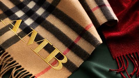 foto sciarpe burberry|Scopri la nuova collezione di sciarpe Burberry uomo su FARFETCH.